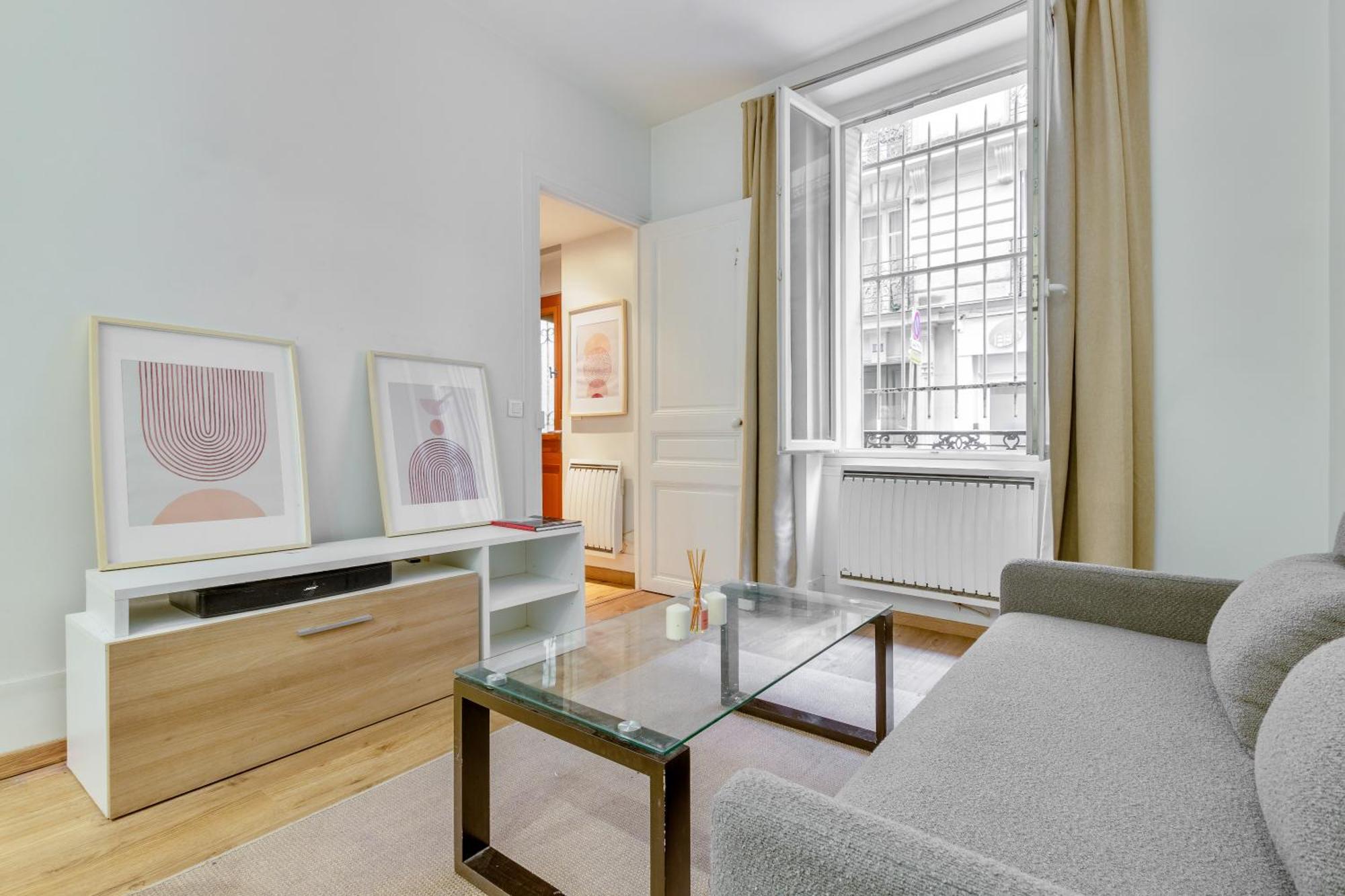 Marche Ordener - Refait A Neuf Proche Montmartre Paris